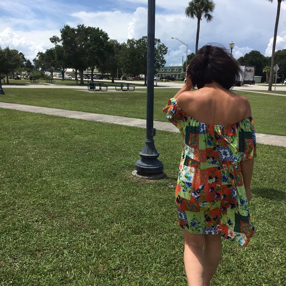 Dress - Picture 3 of 4